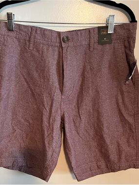 14th & Union Men's Flat Front Shorts in Maroon